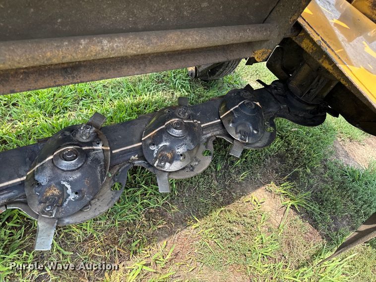 image for item EV6073 2009 Vermeer TM800 disc mower