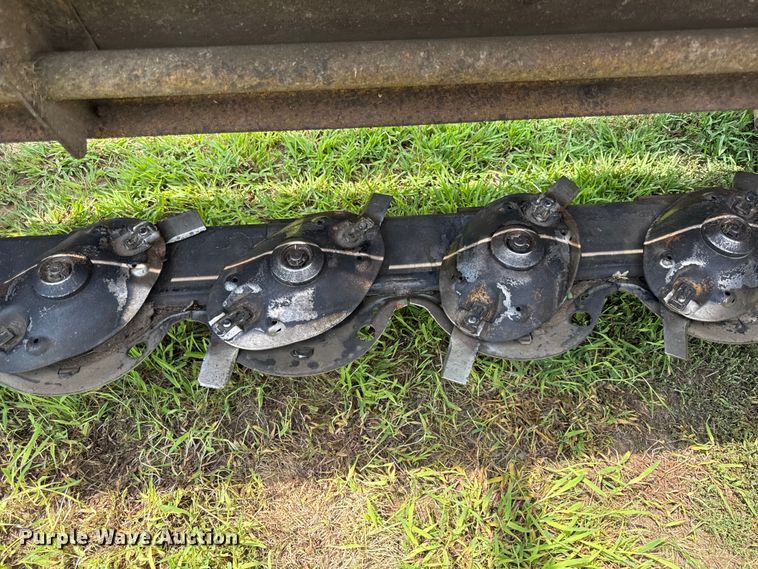 image for item EV6073 2009 Vermeer TM800 disc mower