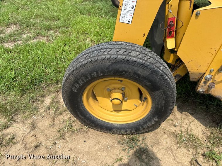image for item EV6073 2009 Vermeer TM800 disc mower