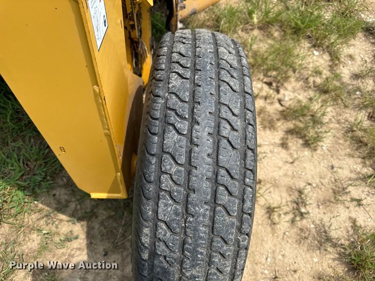 image for item EV6073 2009 Vermeer TM800 disc mower