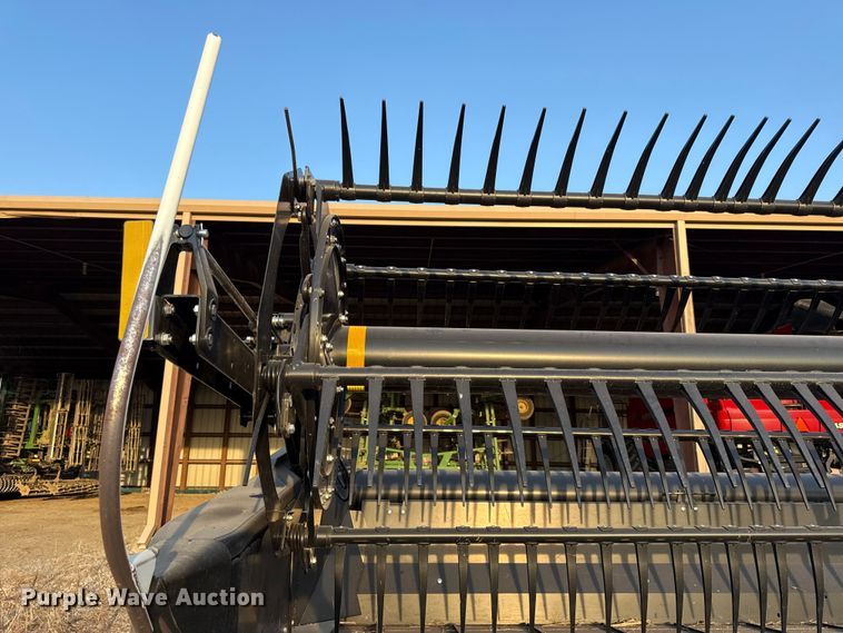 image for item EV6084 2019 MacDon FD135 flex draper head