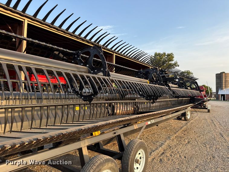 image for item EV6084 2019 MacDon FD135 flex draper head