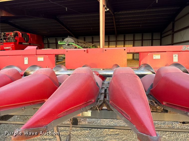 image for item EV6085 2013 Case IH 3412 corn head