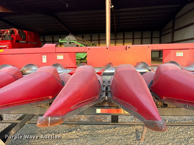 image for item EV6085 2013 Case IH 3412 corn head