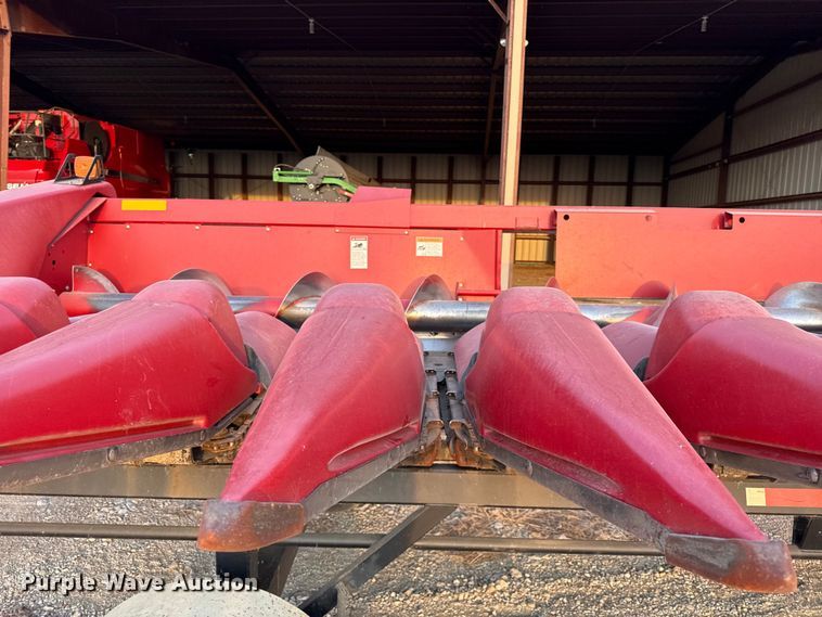 image for item EV6085 2013 Case IH 3412 corn head