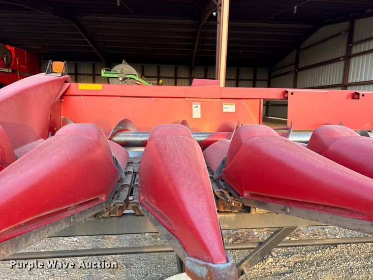 image for item EV6085 2013 Case IH 3412 corn head