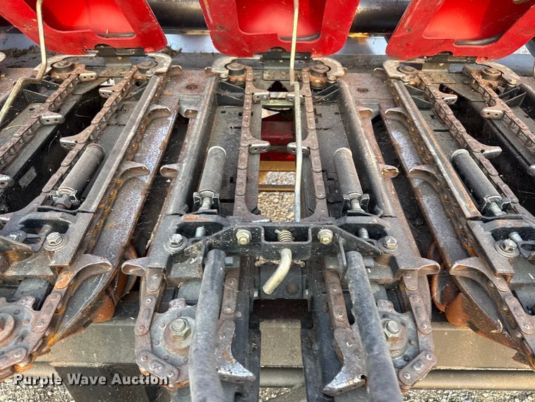 image for item EV6085 2013 Case IH 3412 corn head