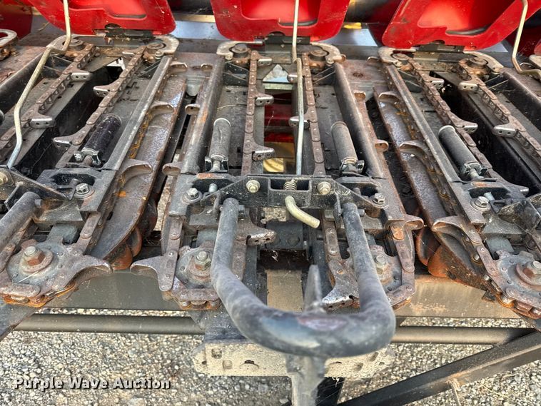 image for item EV6085 2013 Case IH 3412 corn head
