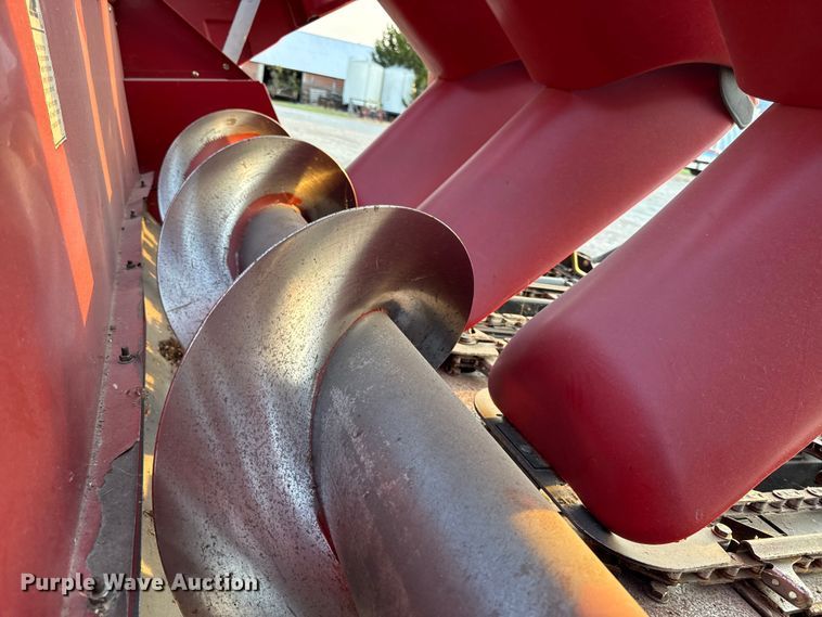 image for item EV6085 2013 Case IH 3412 corn head