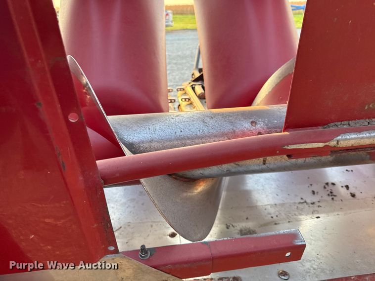 image for item EV6085 2013 Case IH 3412 corn head