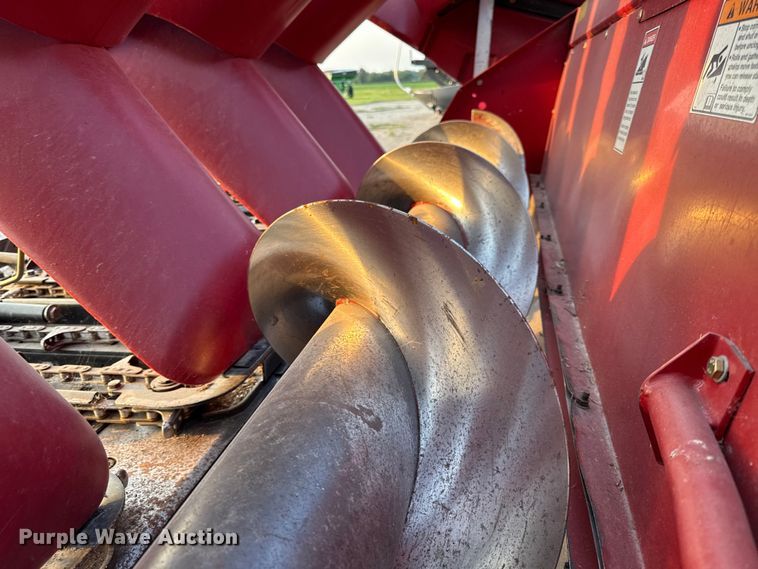 image for item EV6085 2013 Case IH 3412 corn head