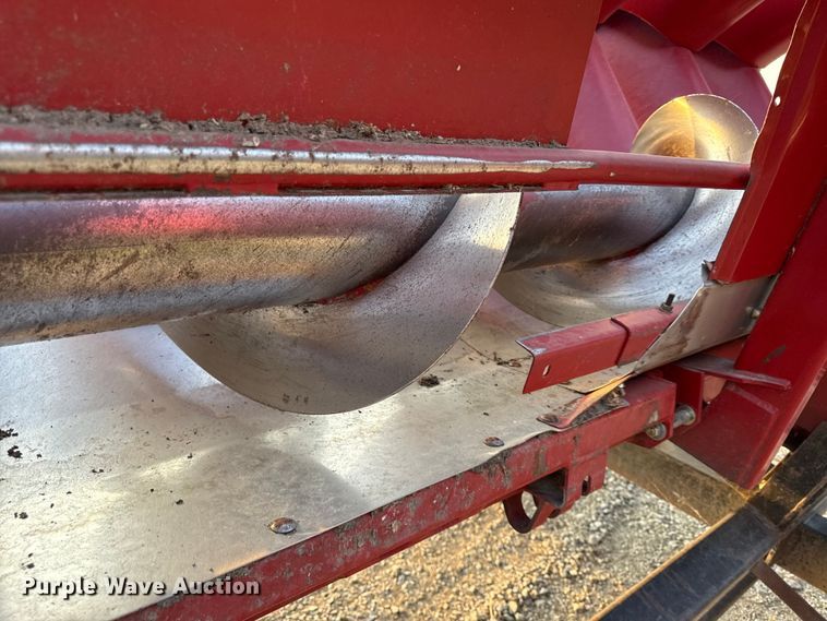 image for item EV6085 2013 Case IH 3412 corn head