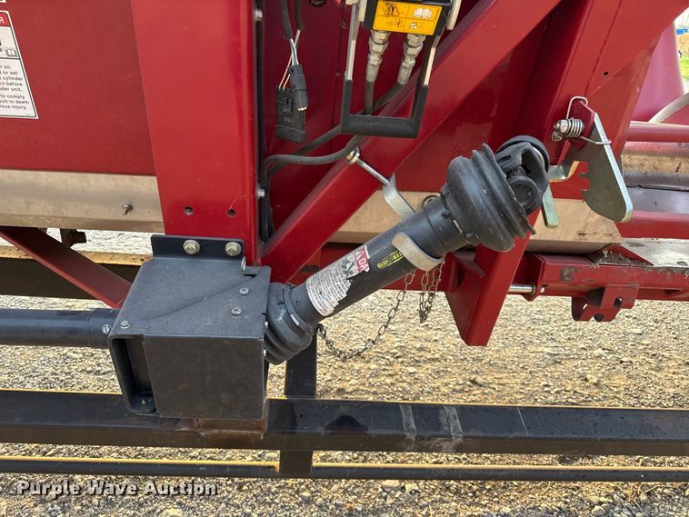 image for item EV6085 2013 Case IH 3412 corn head