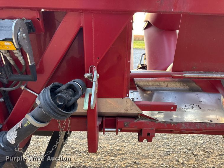 image for item EV6085 2013 Case IH 3412 corn head