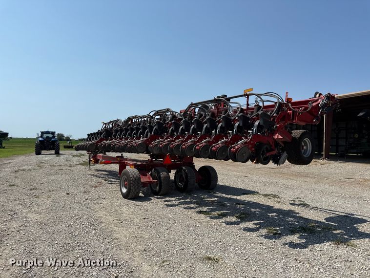 image for item EV6086 2021 Case IH 2140 Early Riser planter