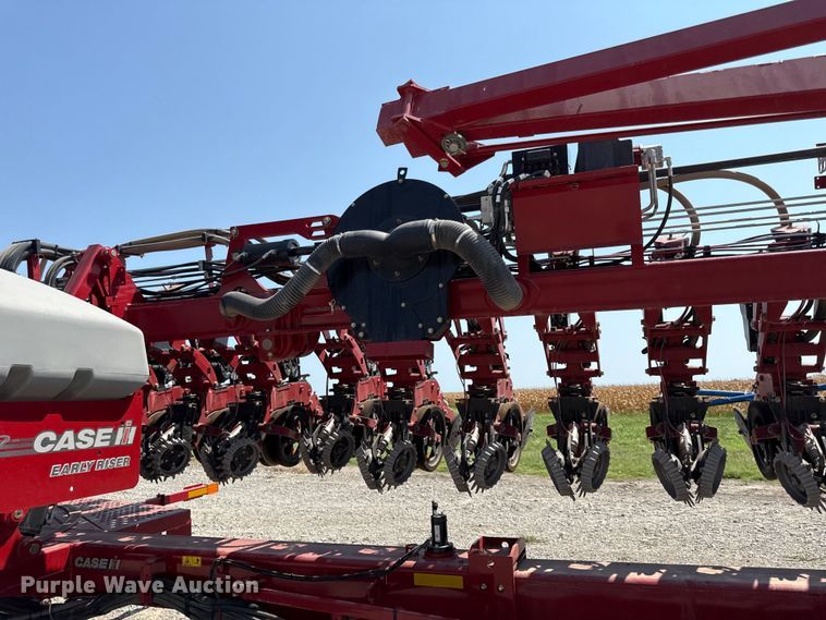 image for item EV6086 2021 Case IH 2140 Early Riser planter