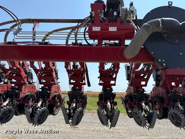 image for item EV6086 2021 Case IH 2140 Early Riser planter