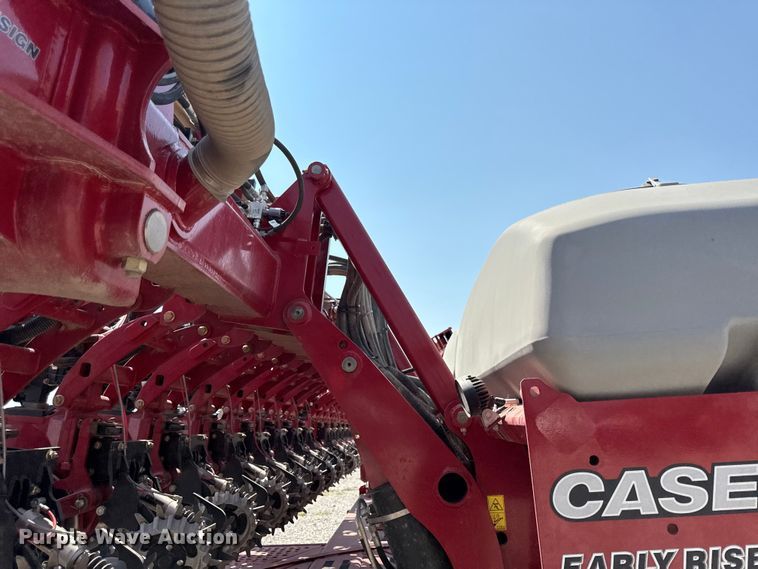 image for item EV6086 2021 Case IH 2140 Early Riser planter