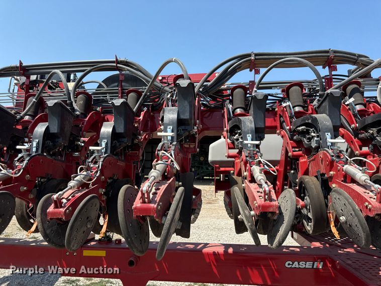 image for item EV6086 2021 Case IH 2140 Early Riser planter