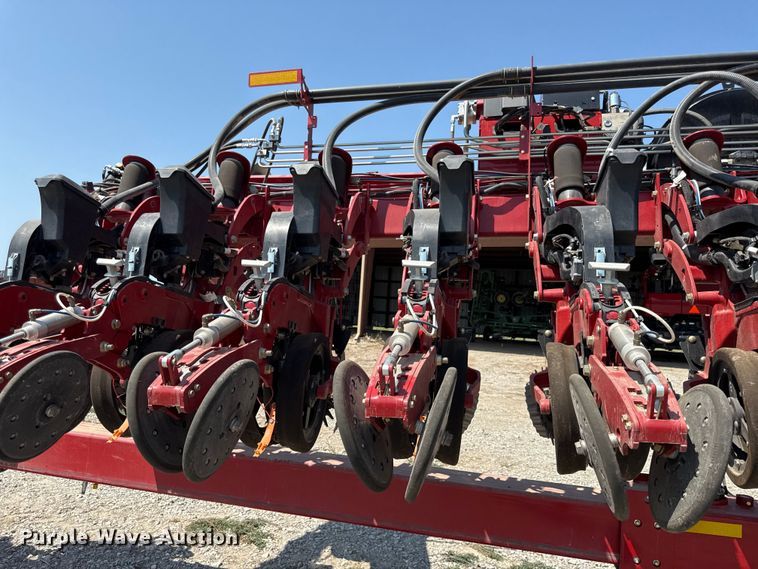 image for item EV6086 2021 Case IH 2140 Early Riser planter
