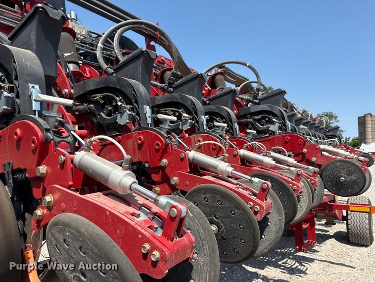 image for item EV6086 2021 Case IH 2140 Early Riser planter