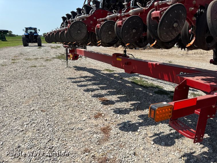 image for item EV6086 2021 Case IH 2140 Early Riser planter