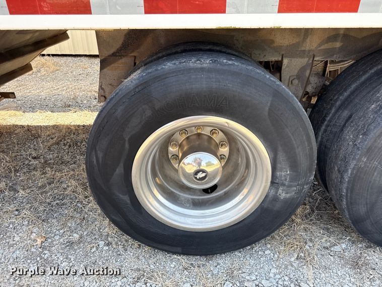 image for item EV6090 1994 Jet Co. grain trailer