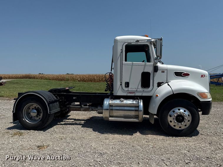 image for item EV6091 2010 Peterbilt 337 semi truck