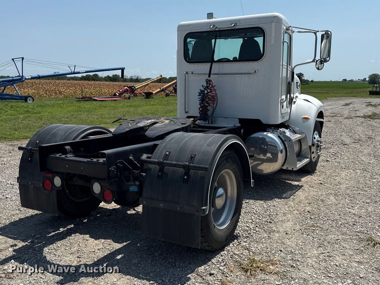 image for item EV6091 2010 Peterbilt 337 semi truck