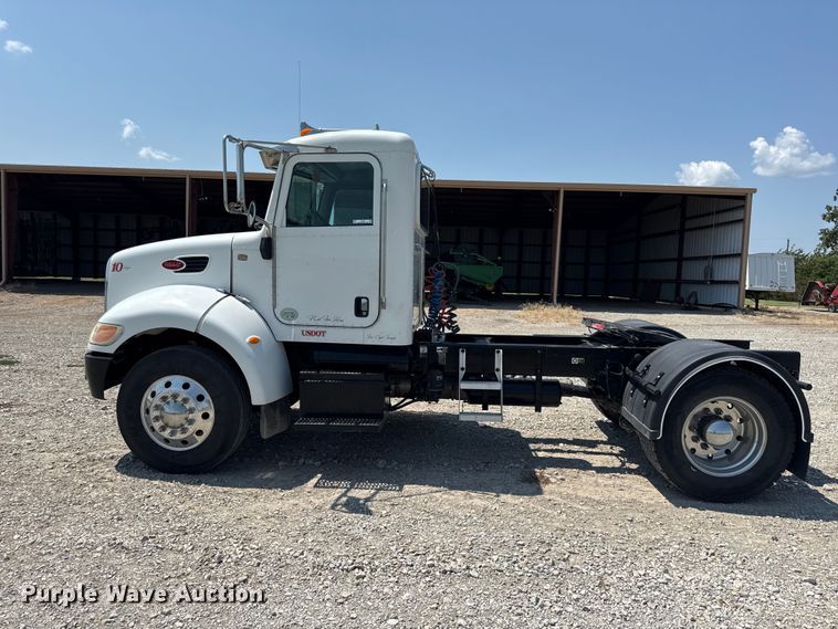 image for item EV6091 2010 Peterbilt 337 semi truck