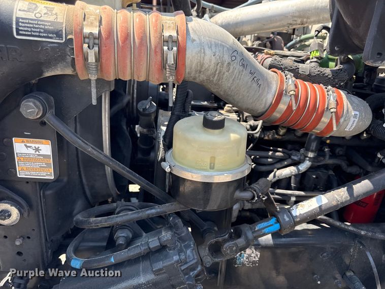 image for item EV6091 2010 Peterbilt 337 semi truck
