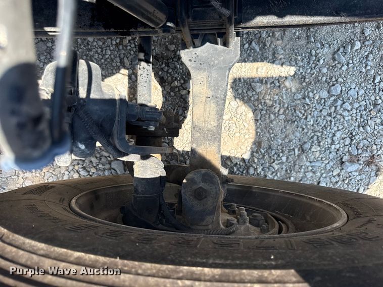 image for item EV6091 2010 Peterbilt 337 semi truck