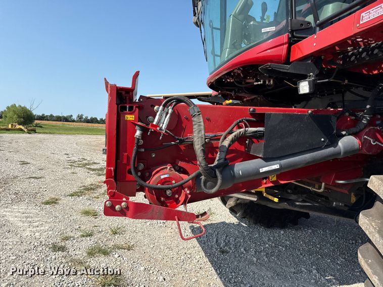 image for item EV6092 2013 Case IH 7230 combine