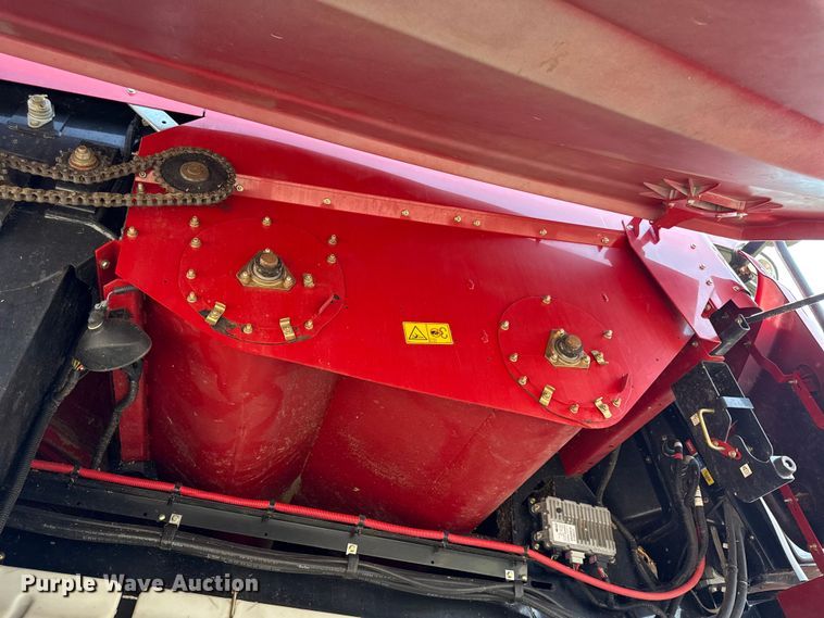 image for item EV6092 2013 Case IH 7230 combine