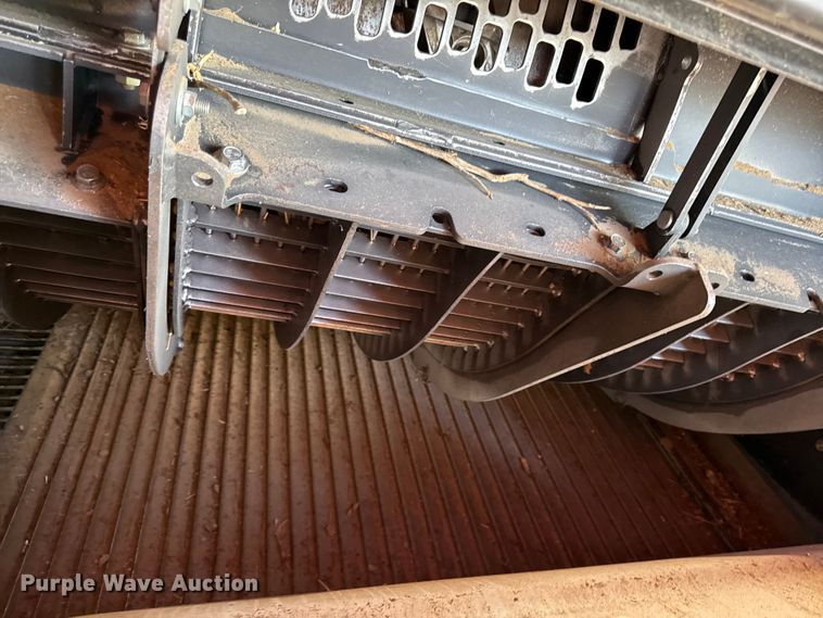 image for item EV6092 2013 Case IH 7230 combine