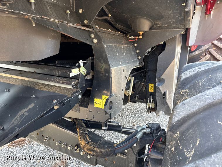 image for item EV6092 2013 Case IH 7230 combine