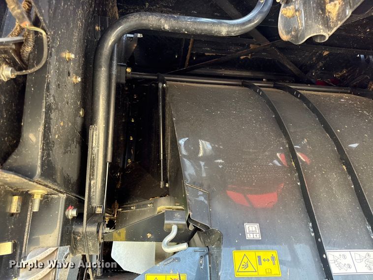 image for item EV6092 2013 Case IH 7230 combine