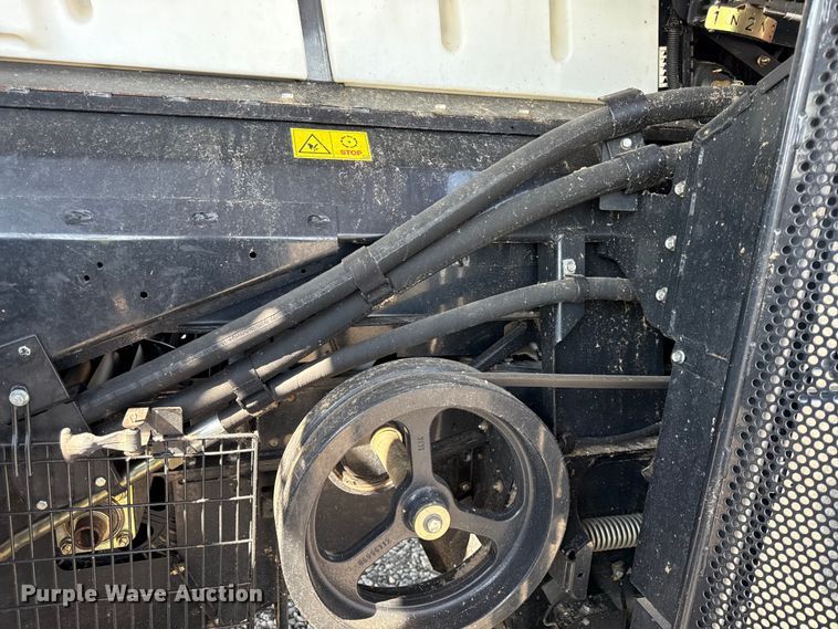 image for item EV6092 2013 Case IH 7230 combine