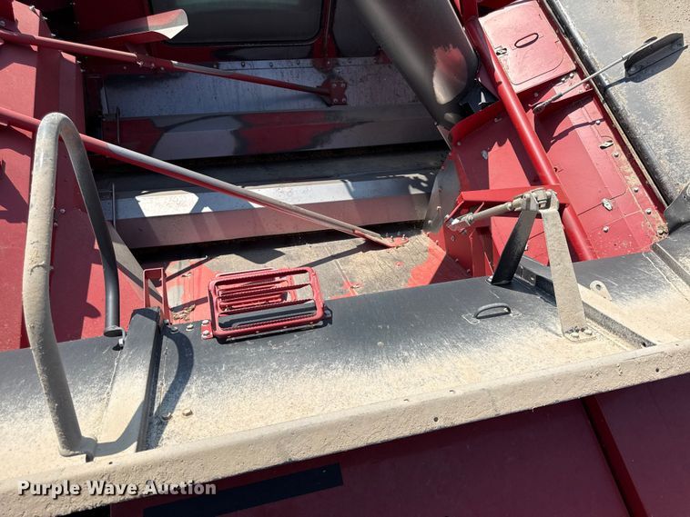 image for item EV6092 2013 Case IH 7230 combine