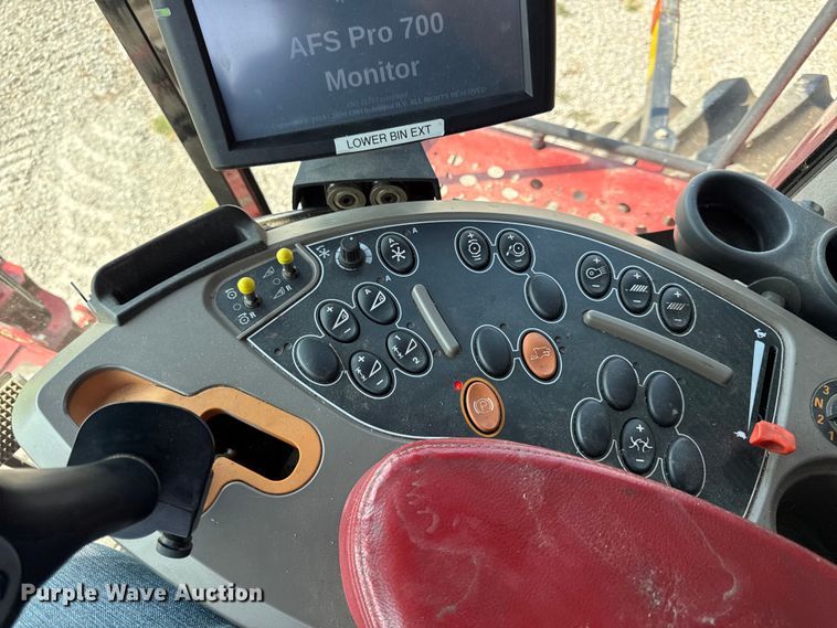 image for item EV6092 2013 Case IH 7230 combine