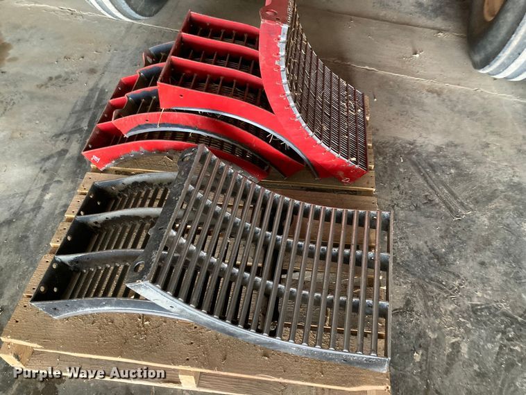 image for item EV6092 2013 Case IH 7230 combine