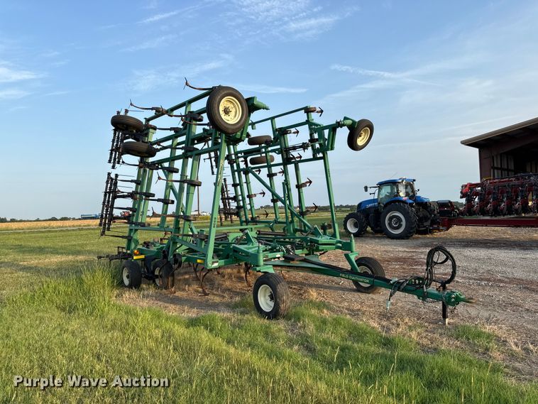 image for item EV6093 Great Plains 8336FCF field cultivator