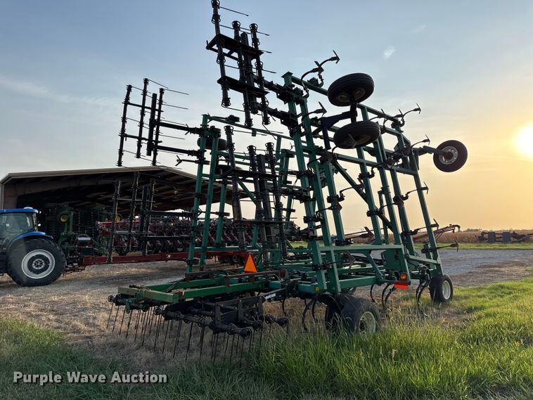 image for item EV6093 Great Plains 8336FCF field cultivator