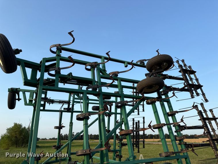 image for item EV6093 Great Plains 8336FCF field cultivator