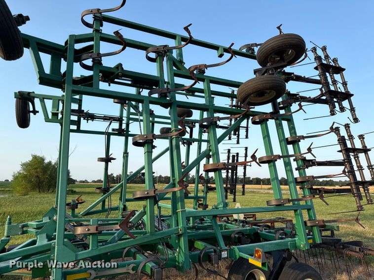 image for item EV6093 Great Plains 8336FCF field cultivator