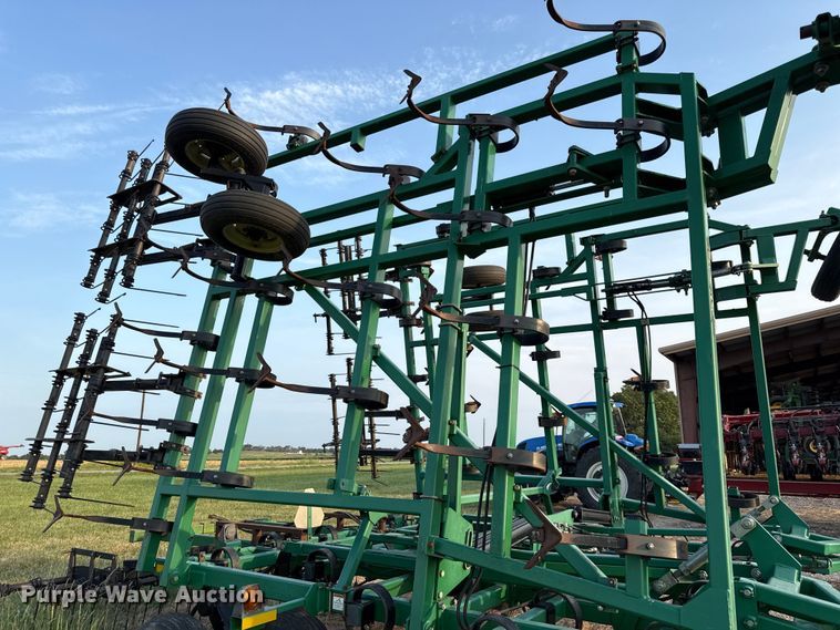 image for item EV6093 Great Plains 8336FCF field cultivator