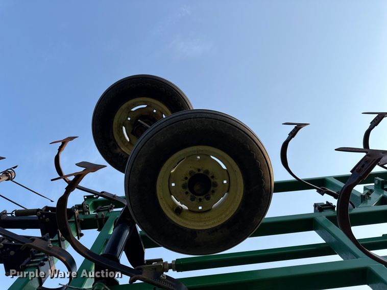 image for item EV6093 Great Plains 8336FCF field cultivator