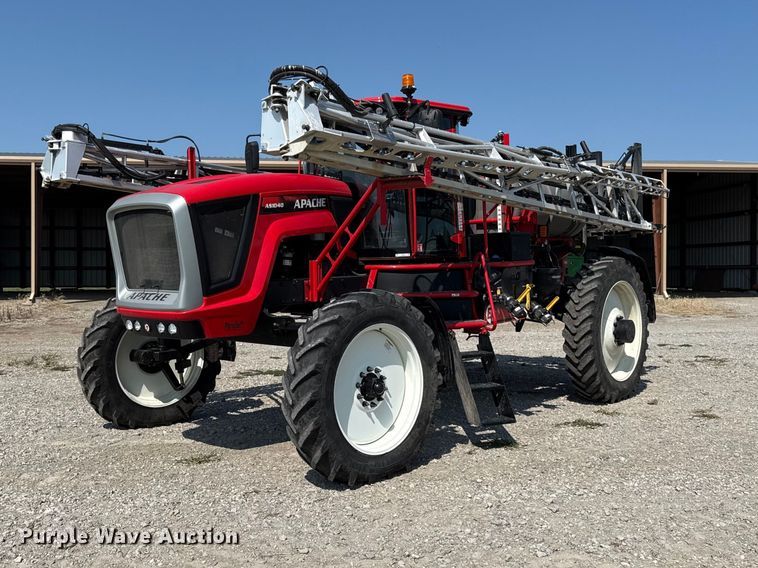image for item EV6098 2020 Apache AS1040 sprayer
