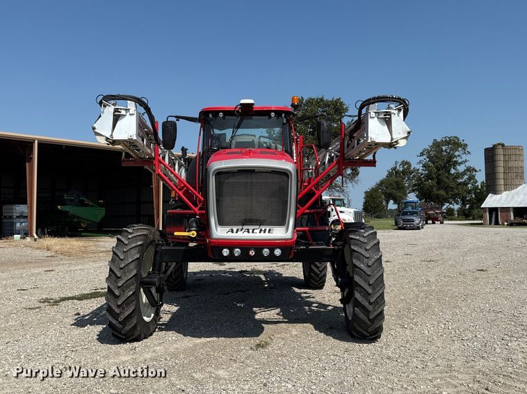image for item EV6098 2020 Apache AS1040 sprayer
