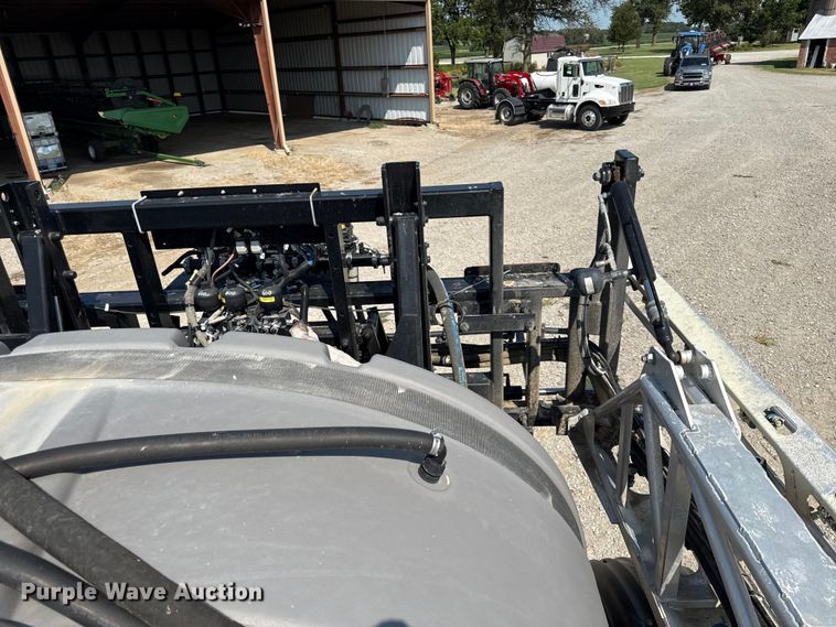image for item EV6098 2020 Apache AS1040 sprayer